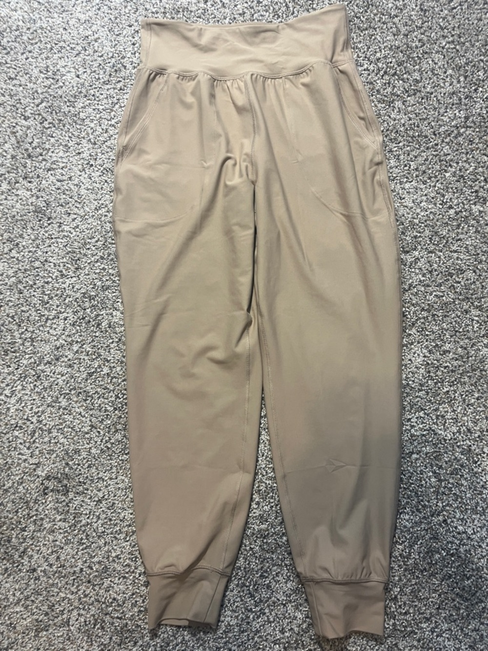 Old Navy Women's High-Rise Jogger Pants in Taupe, Size M